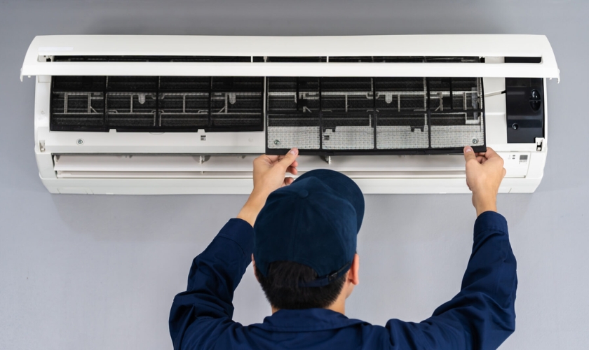 WHAT HAPPENS DURING AC SERVICING?