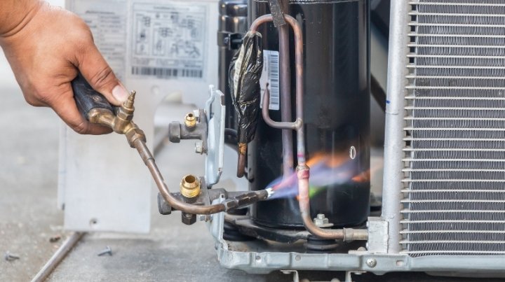Don’t Get Left in the Cold: Signs Your Furnace Needs Replacing Before Winter Hits in Lockport